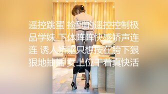 湖南甜甜美女小可爱露脸发骚，跟狼友互动听指挥揉奶玩逼，无毛白虎很是性感的