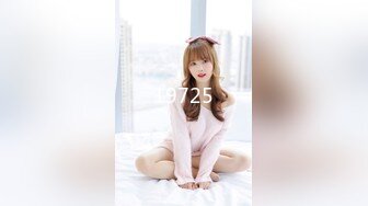 OnlyFans媚黑人妻【hollyhotwife】媚黑母狗~淫趴肉便器~极度饥渴熟女人妻~喷水自如【77V】  (4)