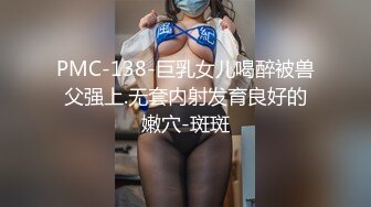 极品露脸小少妇颜值很高，跟狼友互动撩骚电动棒插进骚逼搅拌，给大哥舔弄大鸡巴吸蛋蛋，多体位蹂躏爆草浪叫