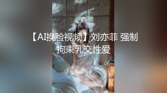 商场跟踪抄底短裙美女✿没想到她竟然没穿内裤✿可能跟的太近白了我一眼✿还好没被发现