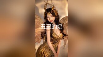 【新片速遞】 这个超级漂亮又清纯的校花妹子，脸蛋长得太有特点了 让人一眼就能记住，性感的红唇和兔牙，初恋女友的感觉 [349M/MP4/46:04]