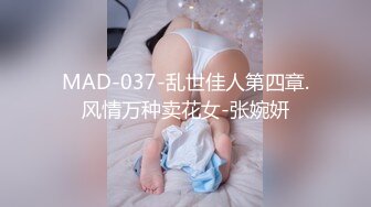 国产CD系列伪娘曦曦新作 哥特洛丽塔女装人行天桥打飞机 桥下车流不止超刺激