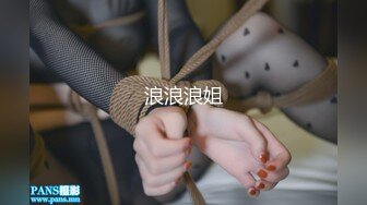 约操金发甜美虎牙外围靓女，奶子不大不小刚好一手抓