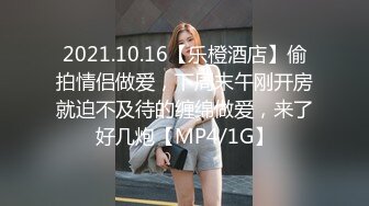 黑丝高跟伪娘吃鸡啪啪 被两根大肉棒轮流输出 尝试双龙进洞 被菊花都要撑爆了 最后口爆