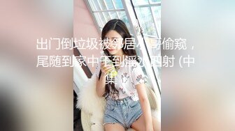 大奶子骚少妇剧情演绎享受技师精油按摩玩3P，又揉奶子又抠逼嘴里还得塞个大鸡巴，前插后入爆草浪荡呻吟不止