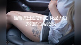 卖场抄底美女短裙