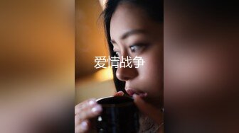 00后清纯反差少女『LT软软兔』 逛街露出差点被大叔发现，洗手间翘起翘臀让哥哥后入