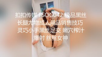 年轻大学生情侣啪啪，女友青春无限，诱惑吃男友J8，男的不专心，边享受边玩手机