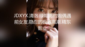 大一女生军训迟到被教官单独留下训练最后强迫女生和自己车震女生一脸不情愿